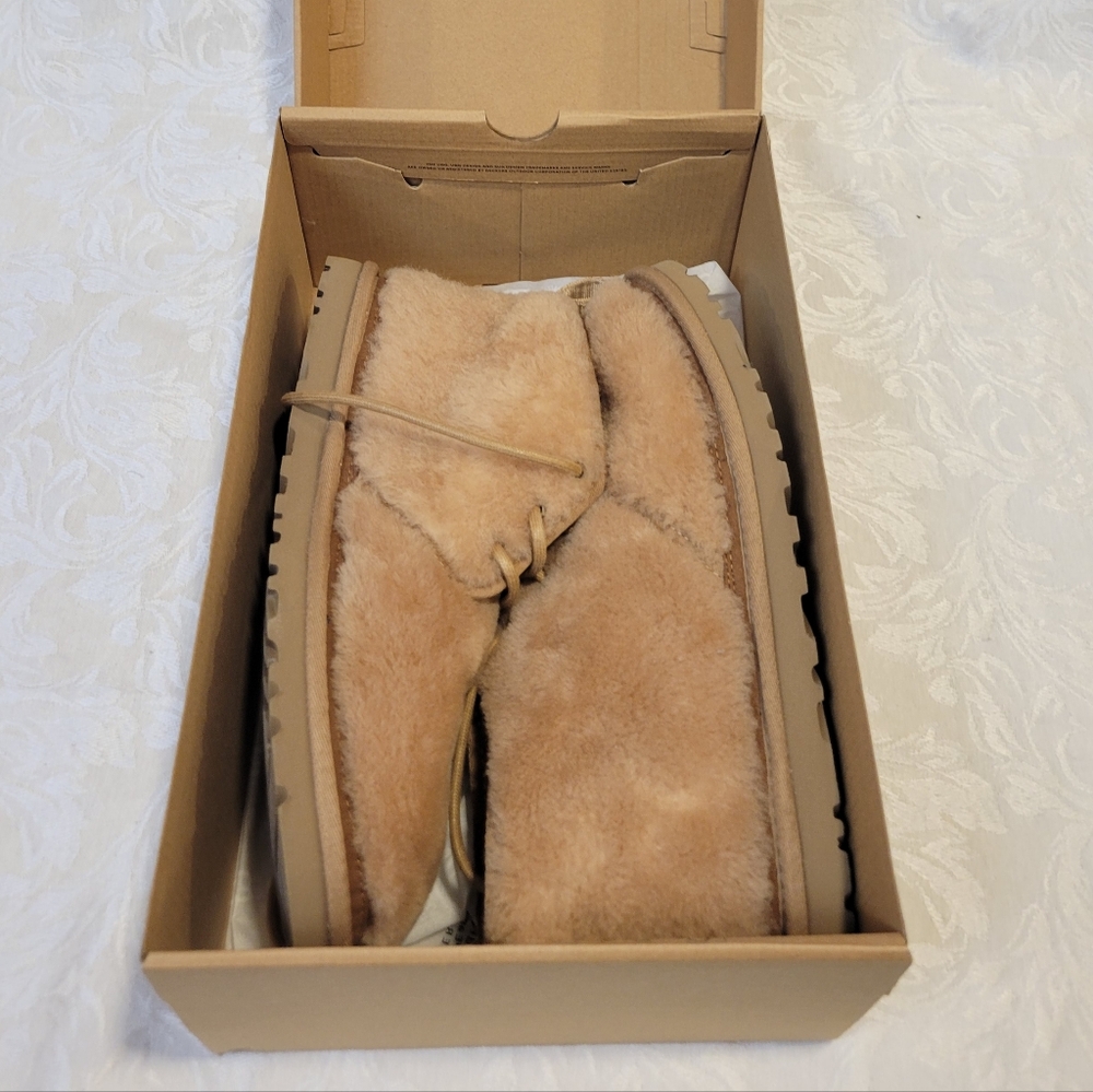 UGG W Neumel Cozy - Size 10